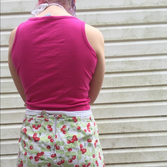 **SOLD** Y2K Cutie Top - Picture 3 of 6